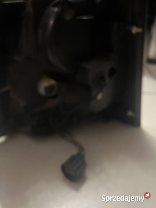 Lampa tyl lewa range rover sport Lampy tylne sprzedam