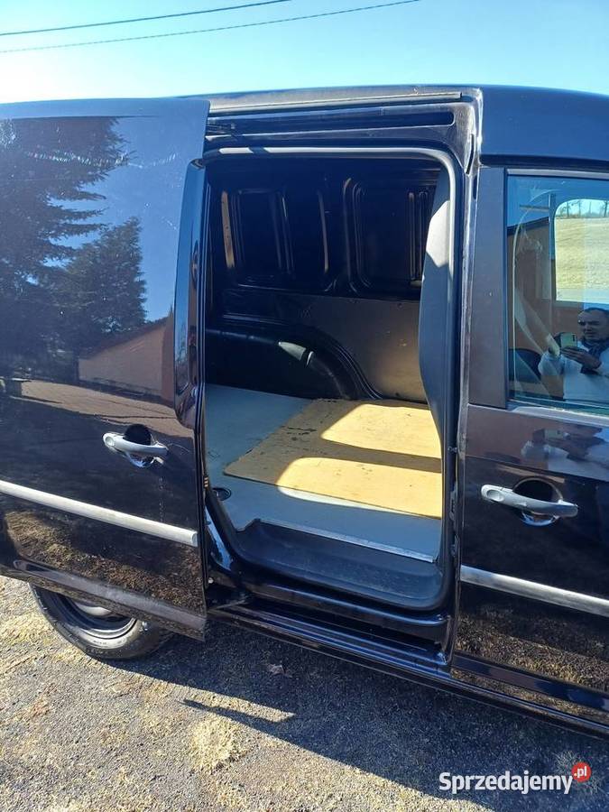 VOLKSWAGEN CADDY 12 benz 84 NISKI PRZEBIEG przyciemniane szyby sprzedam
