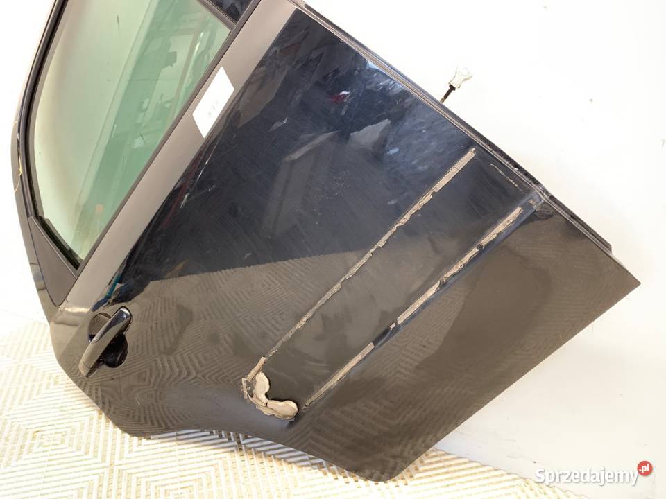 DRZWI PRAWY TYŁ SUZUKI SX4 Hatchback CZARNY osobowe