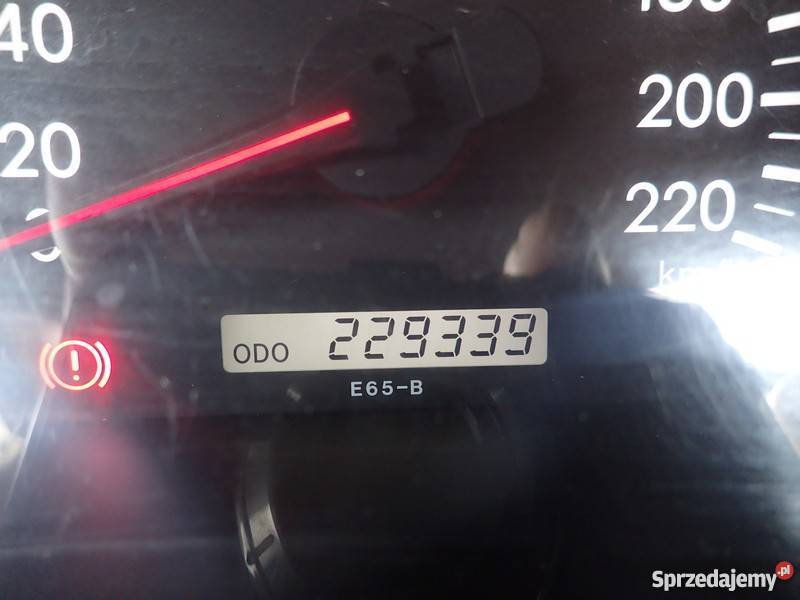 Sprzedam niezawodną Toyotę Corollę Verso autoalarm opolskie Korfantów