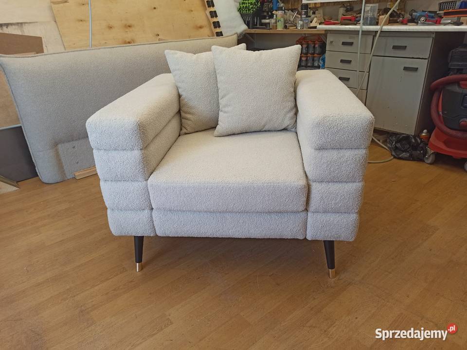 Nowoczesny fotel tapicerowany Radom