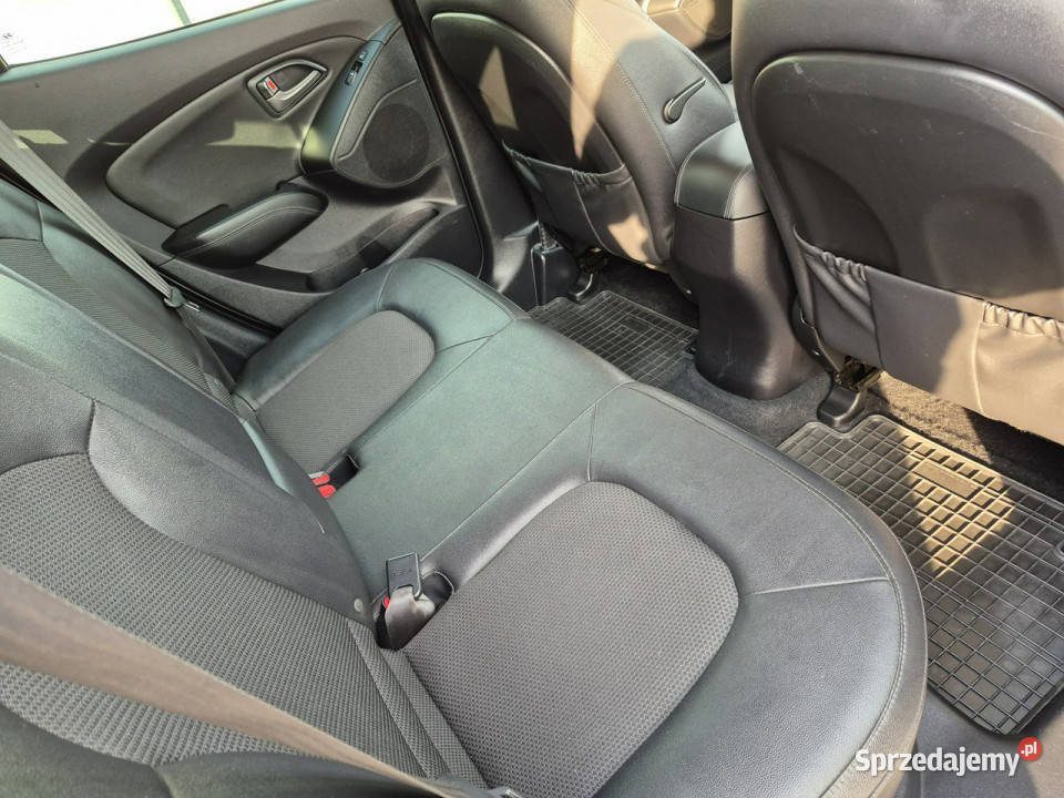 Hyundai ix35 navi grzane fotele kamera lift led światła LED Drelów sprzedam