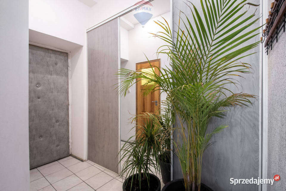 Mieszkanie w kamienicy z 1830 r sieć Warszawa