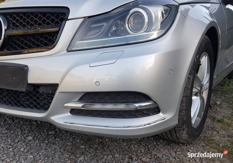 ZDERZAK PRZÓD Mercedes CKLASA W204 LIFT lakier Radom