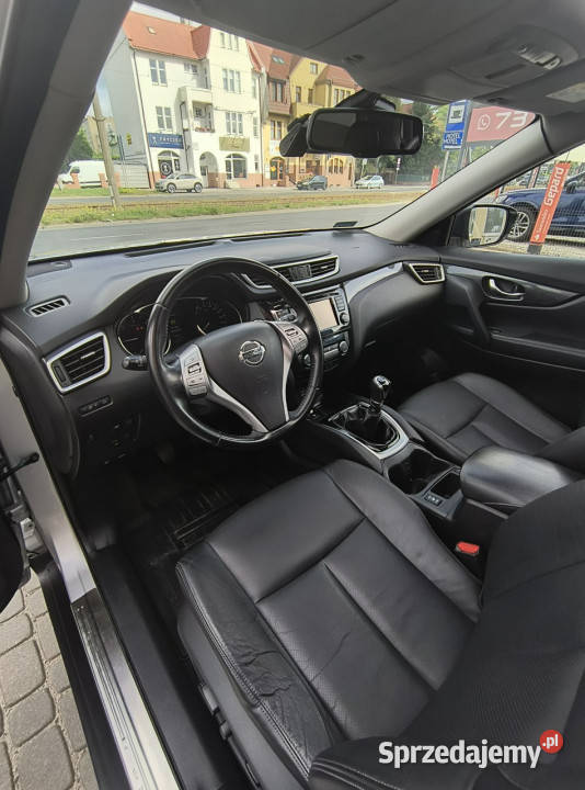 Nissan XTrail NISKI PRZEBIEG salon kamera 360 elektryczne lusterka Samochody osobowe