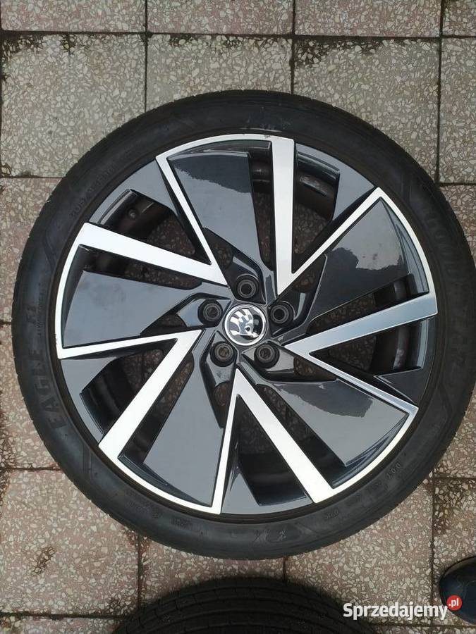 Oryginale felgi Skoda Vega Aero 18 opony letnie Bytów