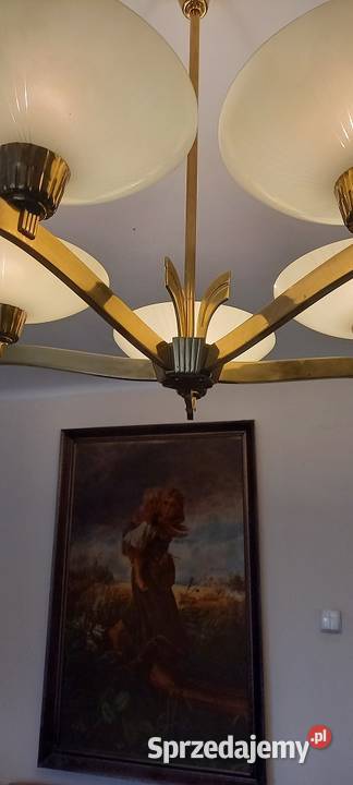 Mosiężny pięcioramienny żyrandol z kloszami w Skierniewice
