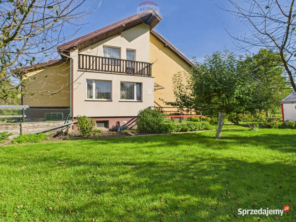 Przestronny dom rodzinny z działką 2000 m Minięta