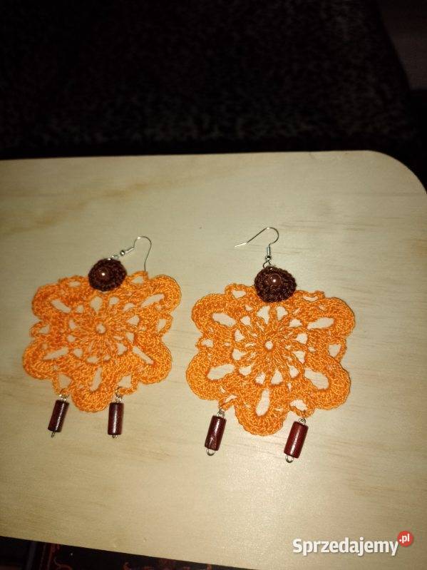 Pomarańczowa jubilerska perełka Kampinos