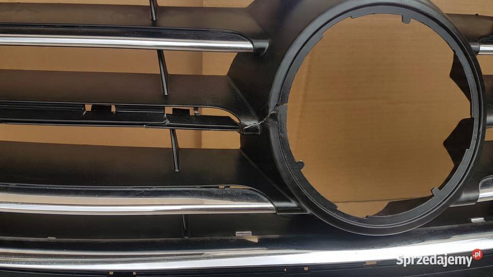 ATRAPA GRILL TOURAN LIFT 0610 1T0853651G Międzychód