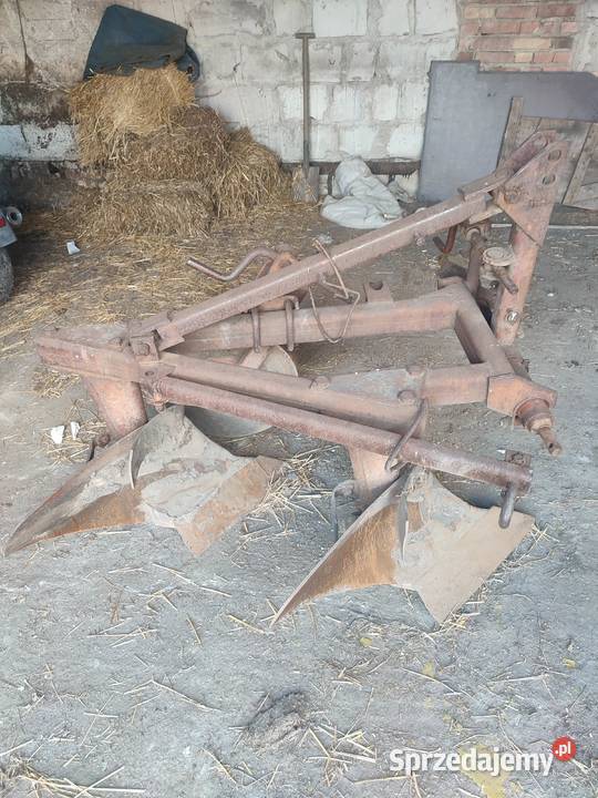 Pług dwuskibowy nieuszkodzony