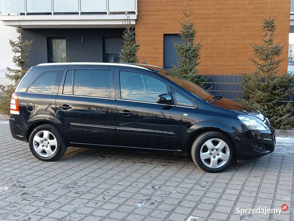 Opel Zafira 18 BenzynaBixenon 7 osob