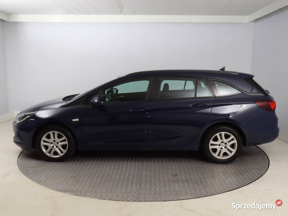 Opel Astra 16 CDTI relingi dachowe Astra