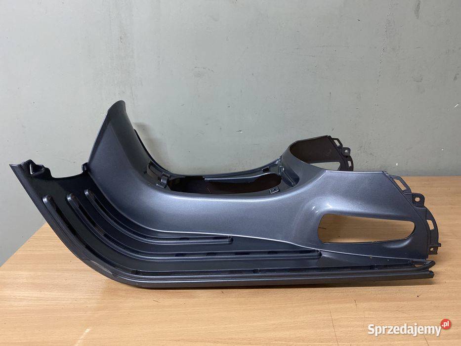 Podłoga PIAGGIO VESPA GT GTS GTV owiewka pod sprzedam