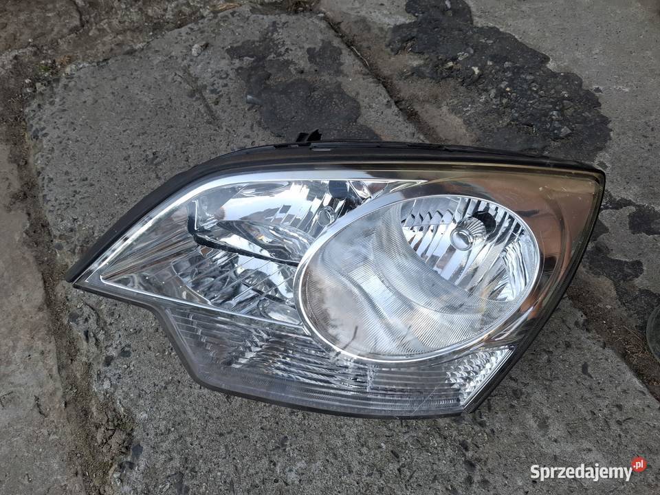 Sprzedam lampy przednie Opel Antara osobowe Tomaszowice