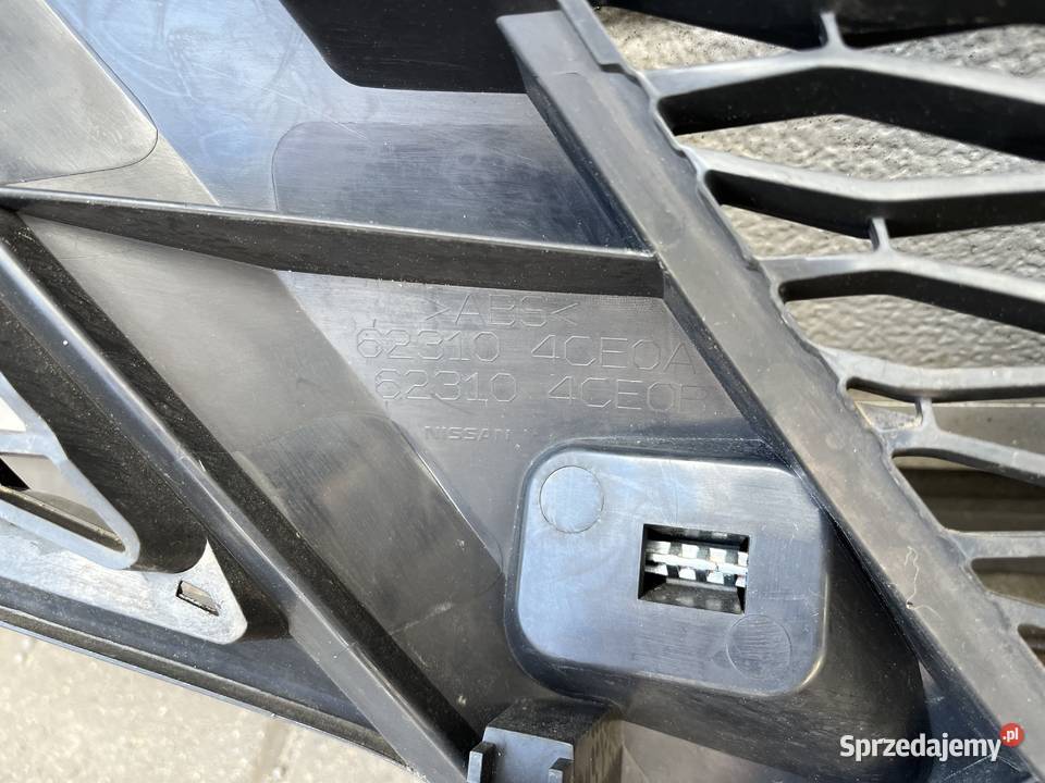 Grill atrapa zderzaka kamera Nissan XTRAIL T32 osobowe Poznań sprzedam