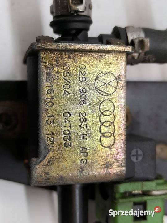 ZAWÓR PODCIŚNIENIA KOMPLET 028906283H 026906283H Części samochodowe