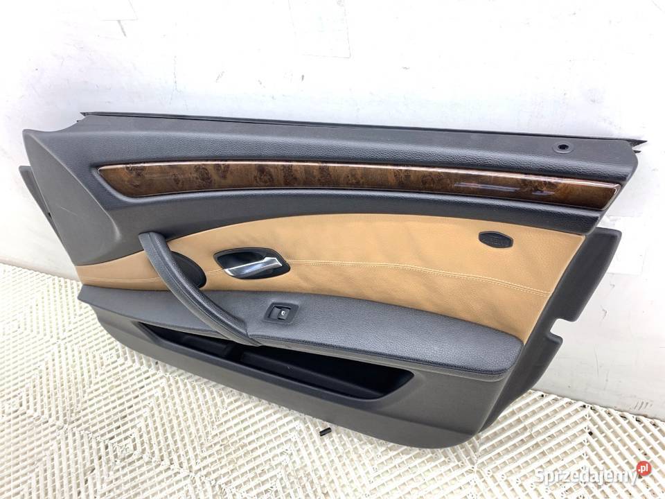 BOCZEK DRZWI PRAWY PRZÓD BMW E61 Kombi 0410