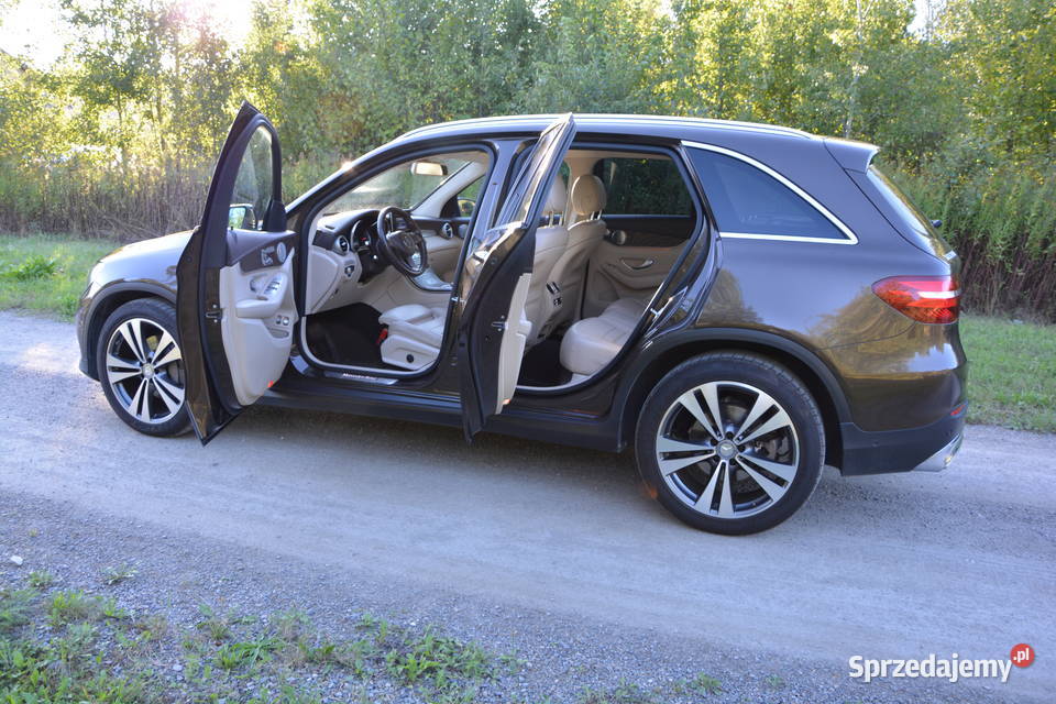 MERCEDESBENZ GLC 250 4MATIC 2016 20 benzyna Zarejestrowany w Polsce Garwolin
