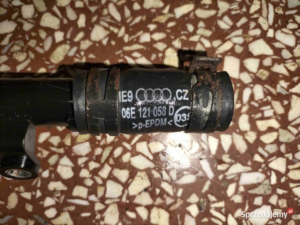 Przewód chłodzenia AUDI A4B7 A4B8 A5 A6C6 A8D3 Poręba