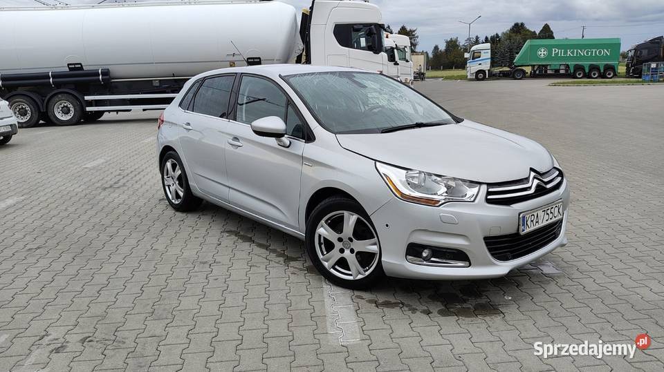 Citroen C4 II generacji w wersji Exclusive srebrny Kraków