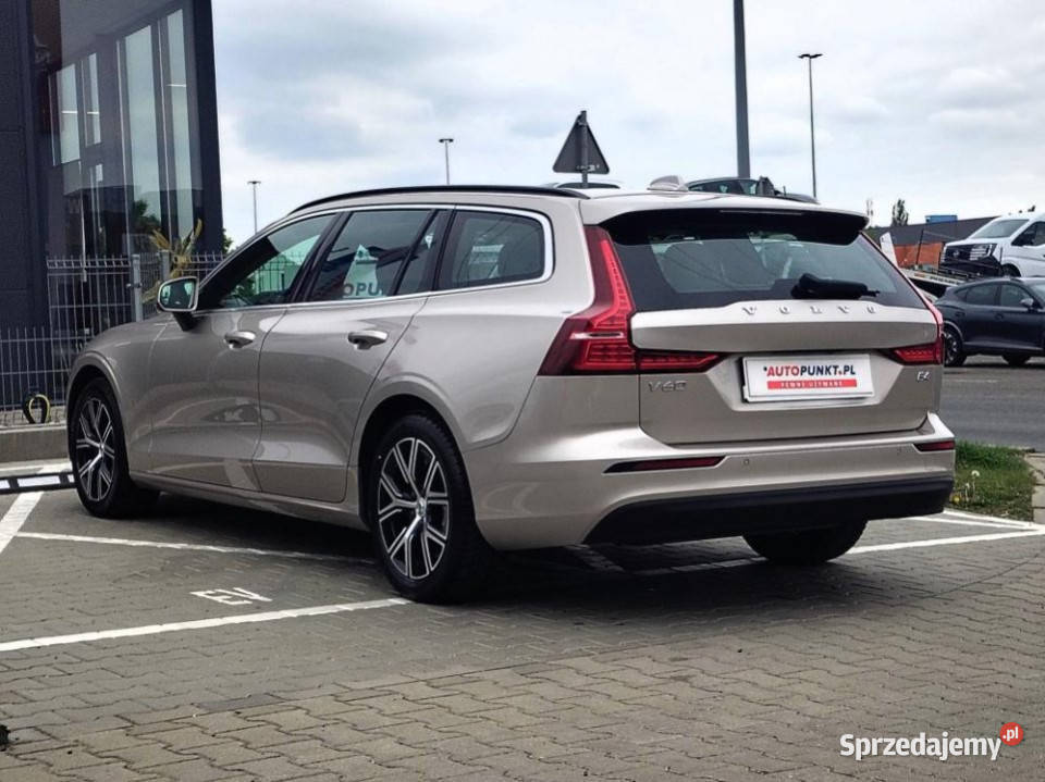 Volvo V60 2023r FV23 Automat Aktywny tempomat Poznań