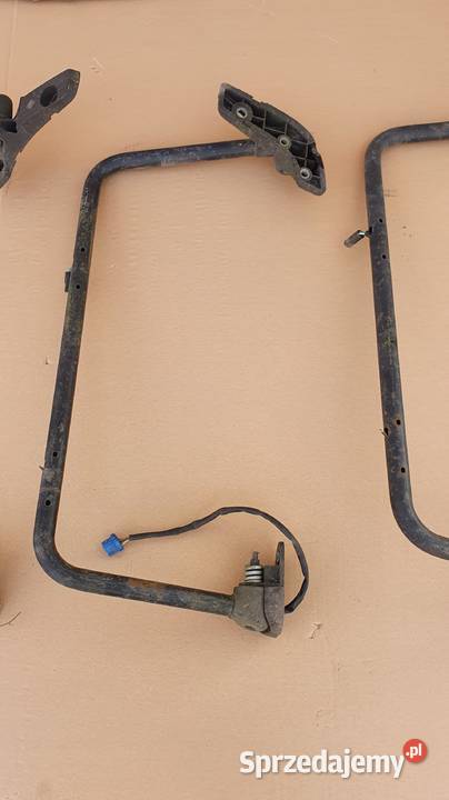 MERCEDES ATEGO UCHWYT RAMIĘ MOCOWANIE LUSTER lusterka zewnętrzne Bieleń