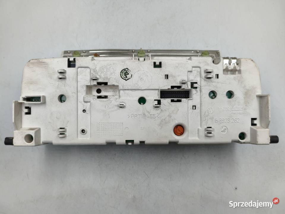 Licznik Zegary VW Passat B4 19 TDI 3A0919860M Wyszków sprzedam