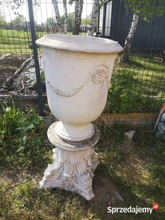 Duża donica betonowa plus postument Aleksandrów Łódzki