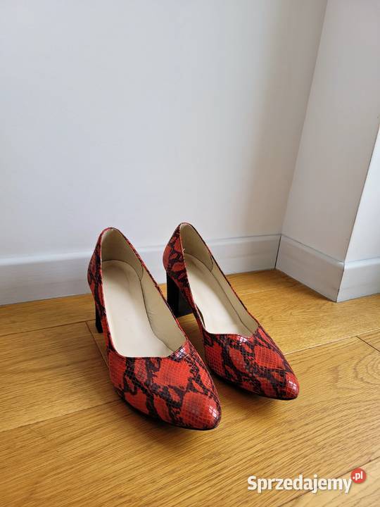 Czerwone czółenka buty na obcasie skórzane małopolskie Liszki