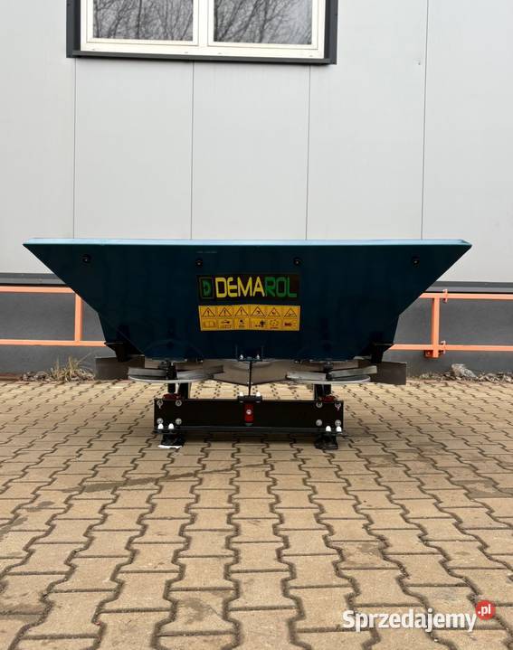 Rozsiewacz nawozów DWUTALERZOWY Maszyny rolnicze Sobótka