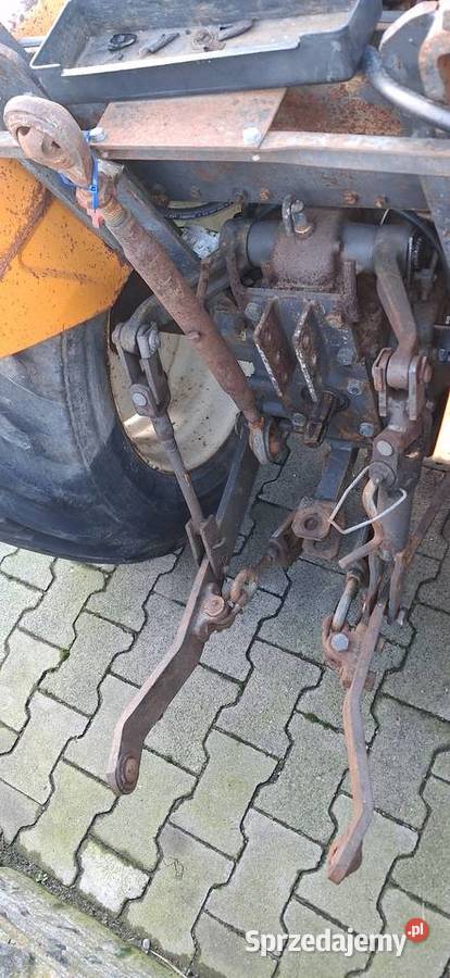Ciągnik rolniczy sadowniczy 4x4 renault 2440 d Ostrów Wielkopolski