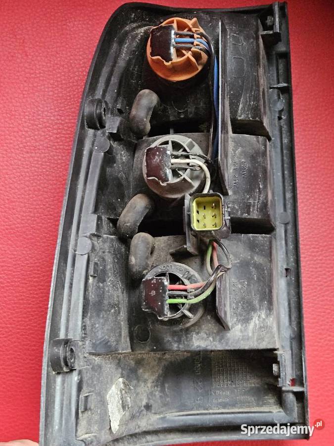 Lampa tylna prawa VALEO Opel Campo Lift 1997 osobowe Turek