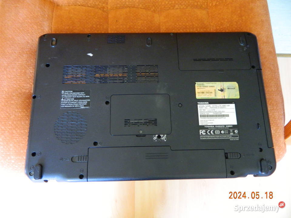 Laptop TOSHIBA 16 256 GB SSD i 4 GB RAM błyszcząca Kalisz sprzedam