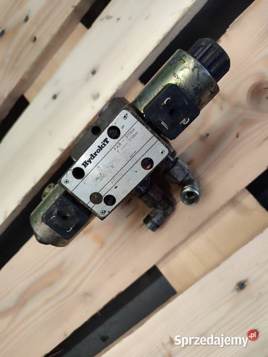 Zawór hydrauliczny 0729397 Manitou MLT 640 Motoryzacja wielkopolskie Wilkowo