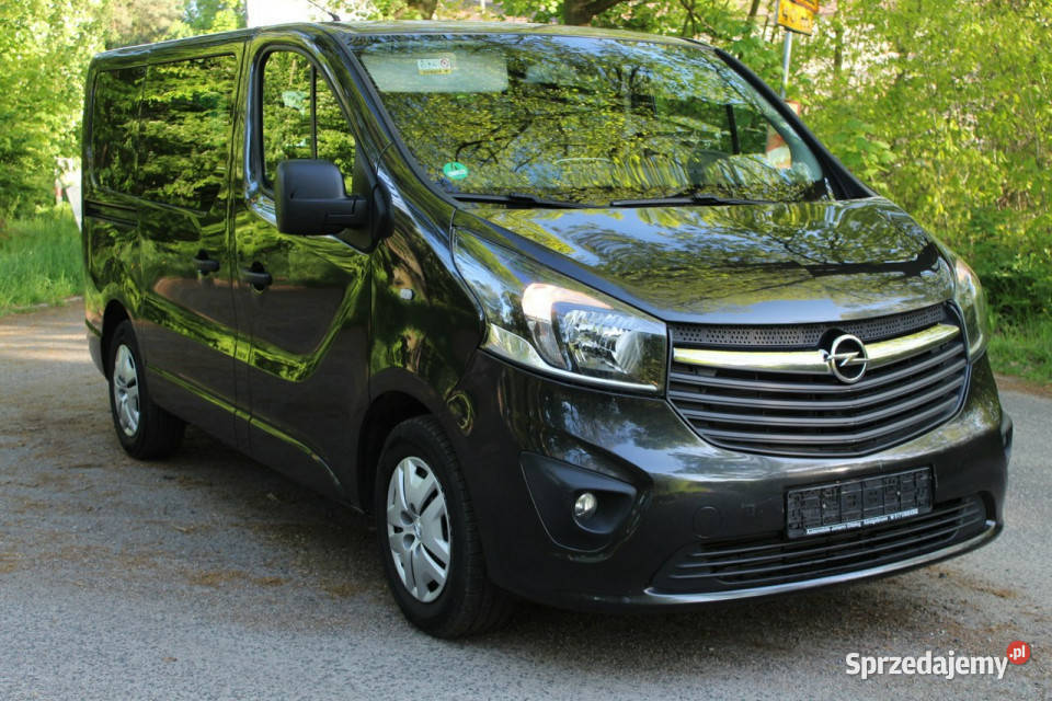 Opel Vivaro 16 CDi 140 9 osobowy II 20142019 Vivaro Lubań