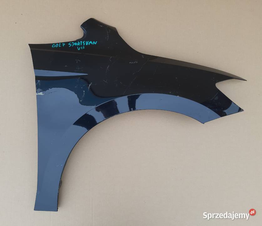 VW GOLF VII SPORTSVAN BŁOTNIK PRAWY PRZÓD Bieleń