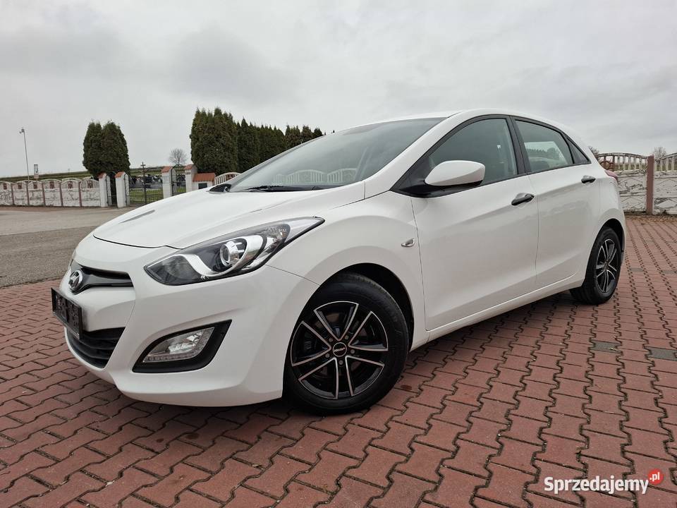 Hyundai I3014 B100SerwisZadbany 1400cm3 i30 Pawłów sprzedam
