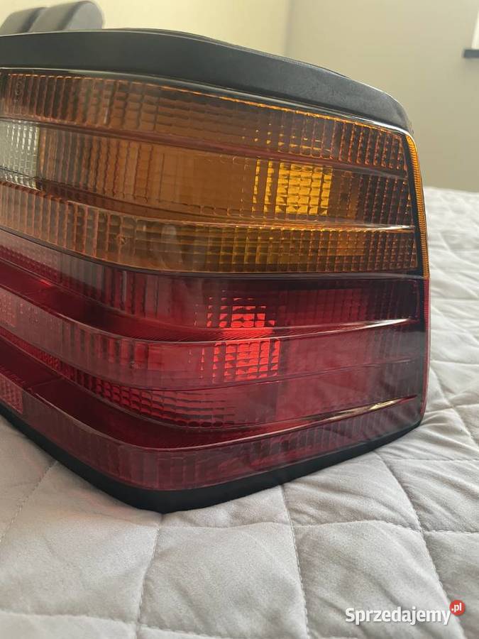 Lampa Hella tył Mercedes w124 c124 oryginalna Bydgoszcz