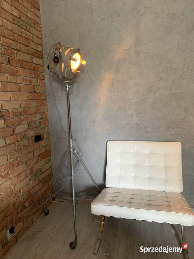 Lampa filmowa teatralna PRL loft Vintage 1963 r Lampy stołowe i nocne Poznań