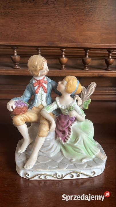 Figurka Pary Chłopak z dziewczyną Bez sygnatury Porcelana i szkło Gdańsk sprzedam
