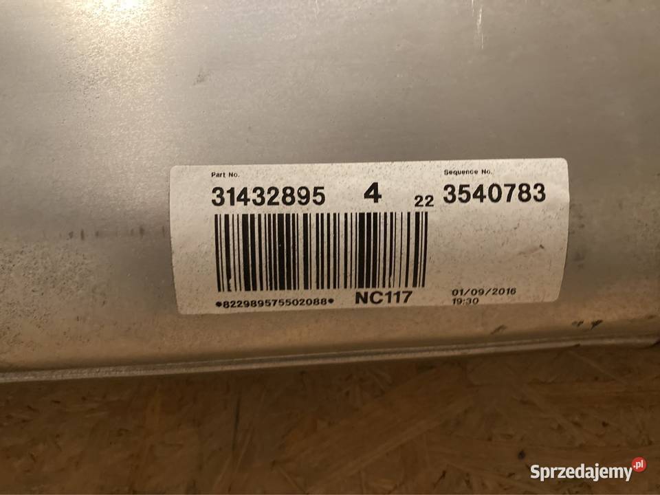 Volvo XC60 tłumik końcowy nowy osobowe Kiełpino