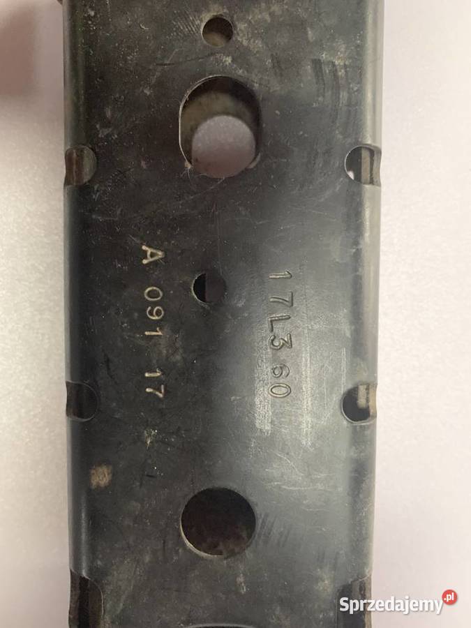 Ford Mustang VIgen zaślepka halogena prawa