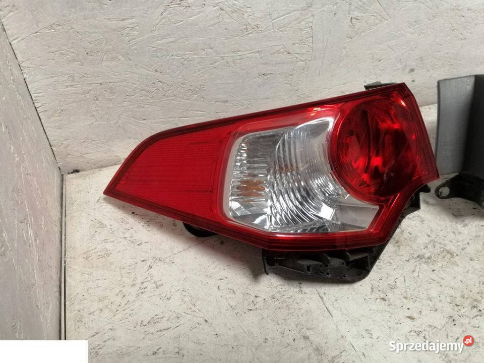 Honda Accord VIII 2010 lampa tył prawa lewa Kozubszczyzna