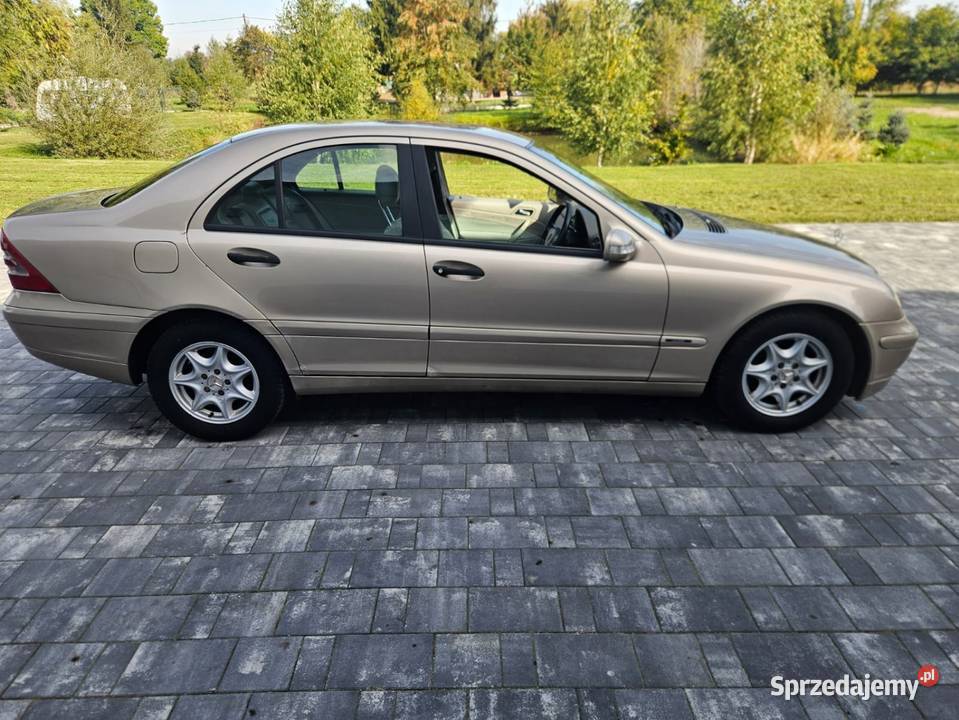 Mercedes C Clasa w203 22 CDI Hak Rok produkcji 2002 Wieruszów sprzedam