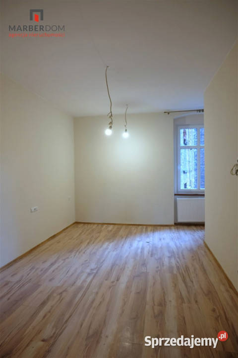 wynajmu mieszkania Chorzów 95m2 3 pokojowe cegła