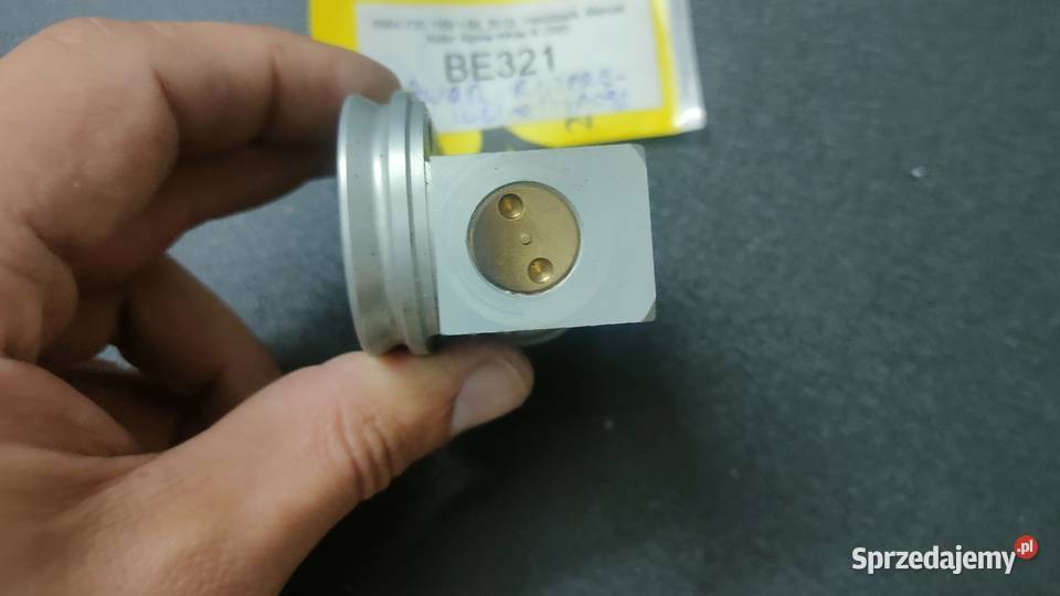 BMW OE 64119289832 zawór rozprężny Rok produkcji 2012 Siemiatycze