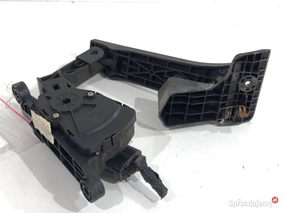 POTENCJOMETR GAZU KIA SPORTAGE III 10457A2S000