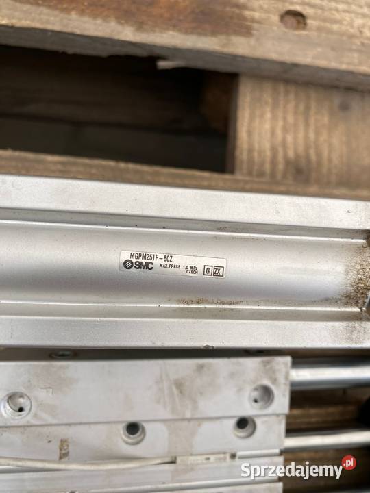 Siłownik z prowadnicami SMC MGPM25TF60ZXC6B 25 Pałczyn