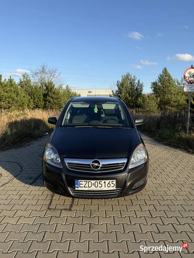 Opel Zafira 2012 18 benzyna 7os rodzinne autko Łódź
